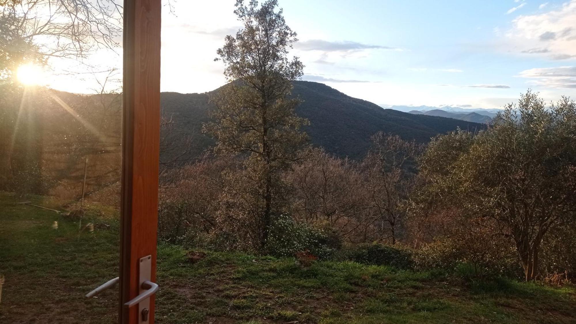 Espacio Acogedor En La Montana Sant Jaume de Llierca Exterior foto